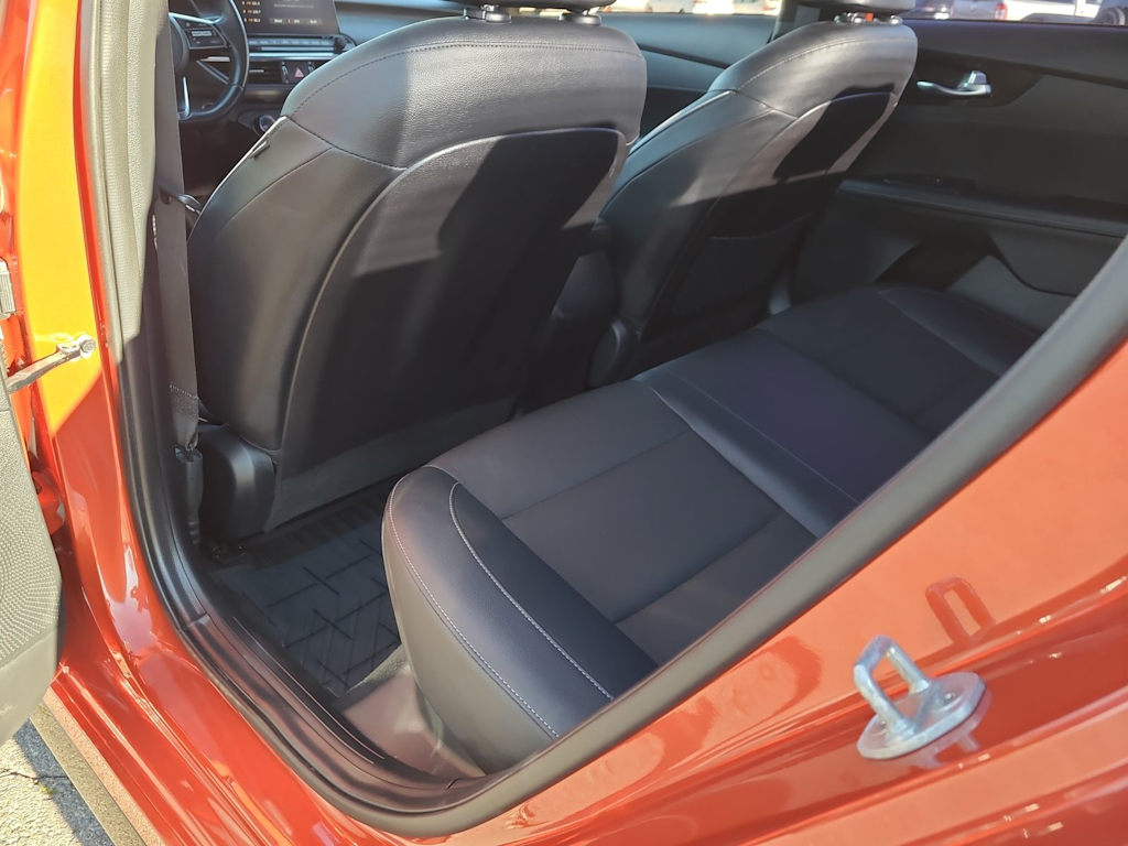 Thumbnail: 2020 Kia Forte - 12