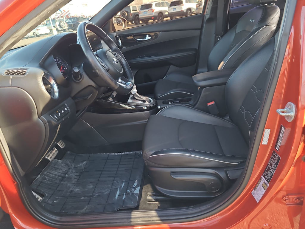 Thumbnail: 2020 Kia Forte - 10