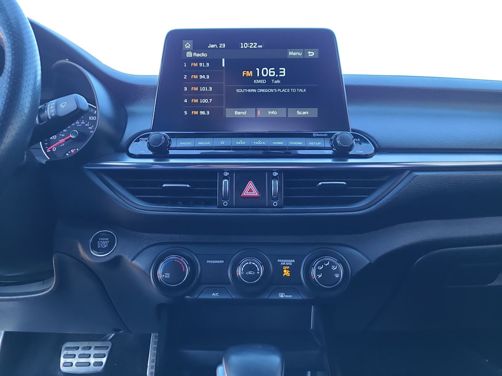 Thumbnail: 2020 Kia Forte - 13