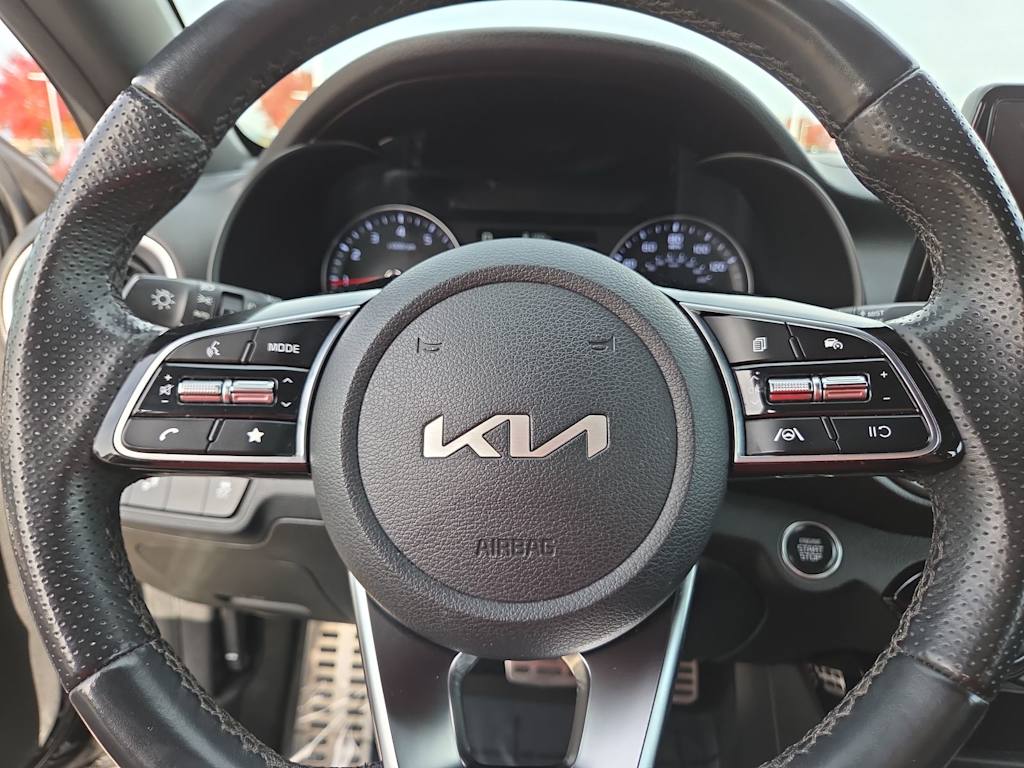 Thumbnail: 2023 Kia Forte - 29