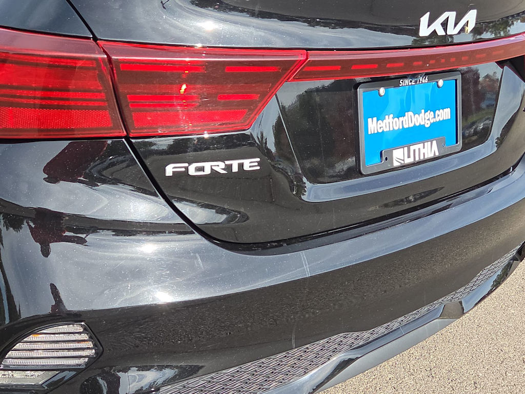 Thumbnail: 2023 Kia Forte - 27