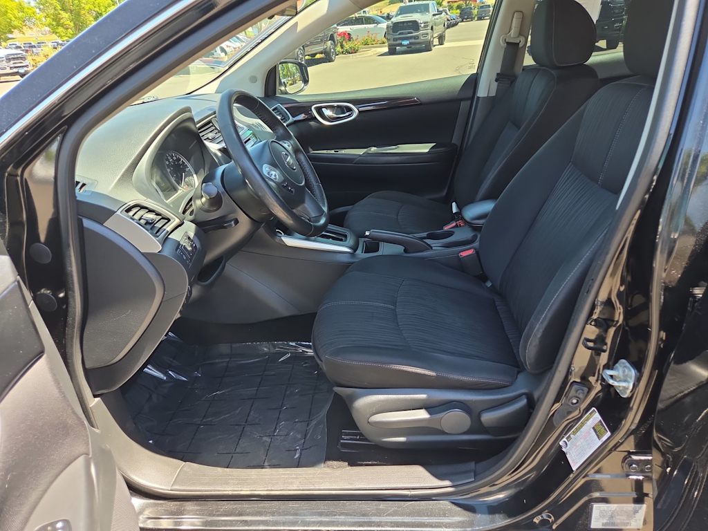 Thumbnail: 2018 Nissan Sentra - 10