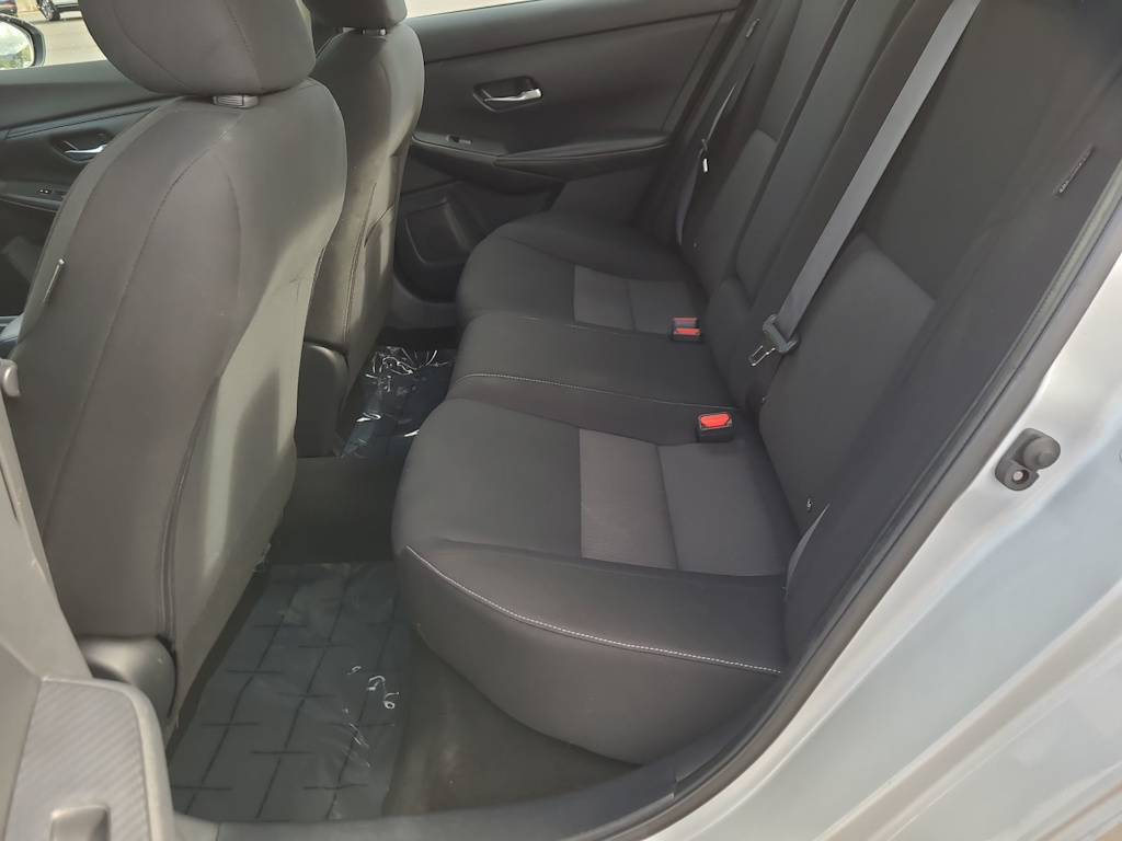 2022 Nissan Sentra SV 28