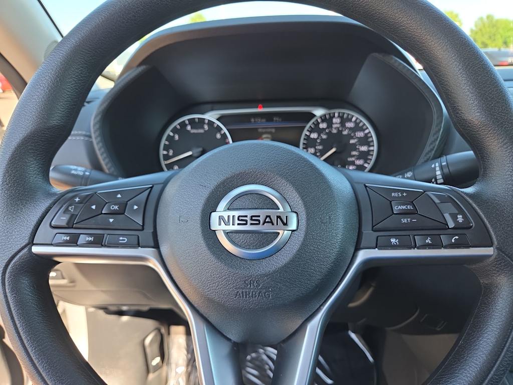 Thumbnail: 2023 Nissan Sentra - 13