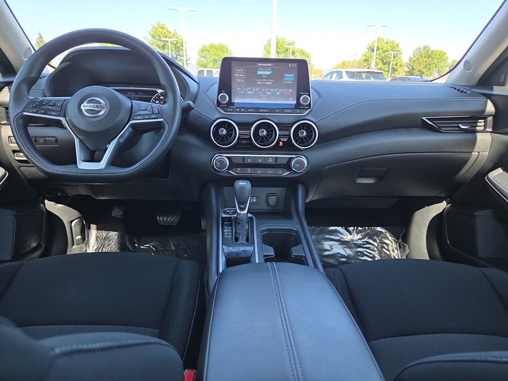 Thumbnail: 2023 Nissan Sentra - 9