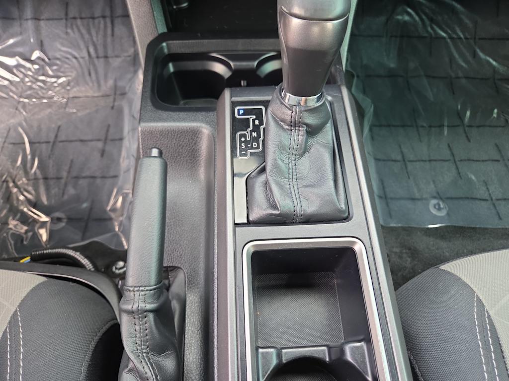 Thumbnail: 2022 Toyota Tacoma - 13