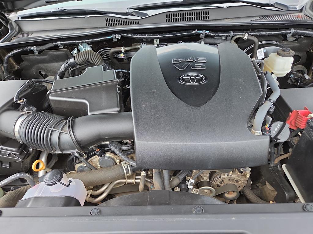 Thumbnail: 2023 Toyota Tacoma - 9