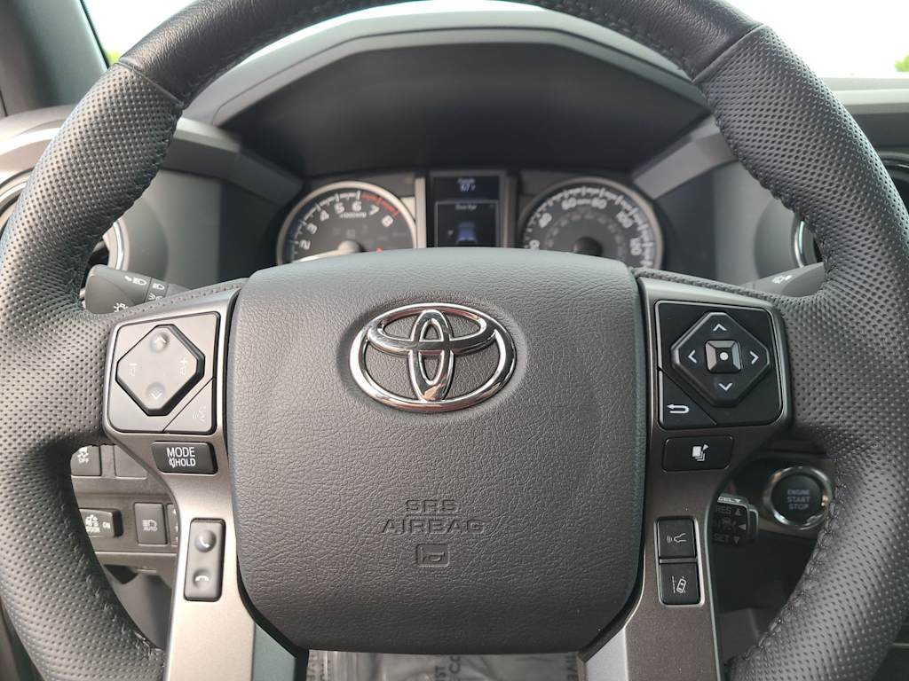 2023 Toyota Tacoma TRD Off-Road 28