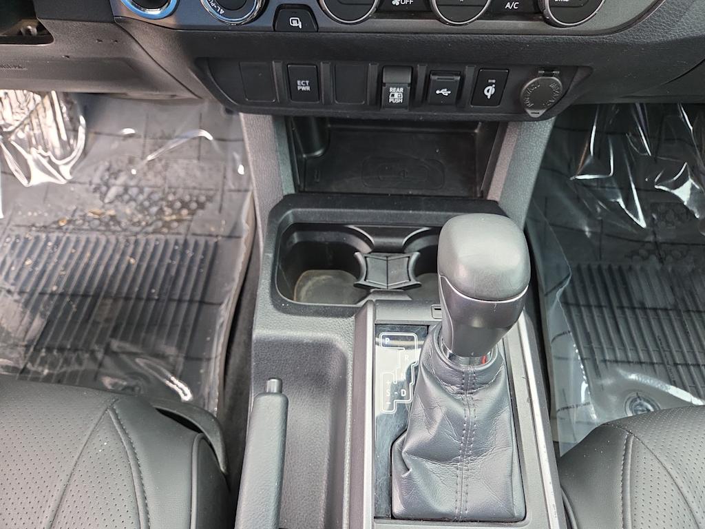 Thumbnail: 2023 Toyota Tacoma - 14