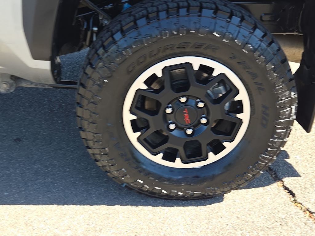 Thumbnail: 2024 Toyota Tacoma - 8