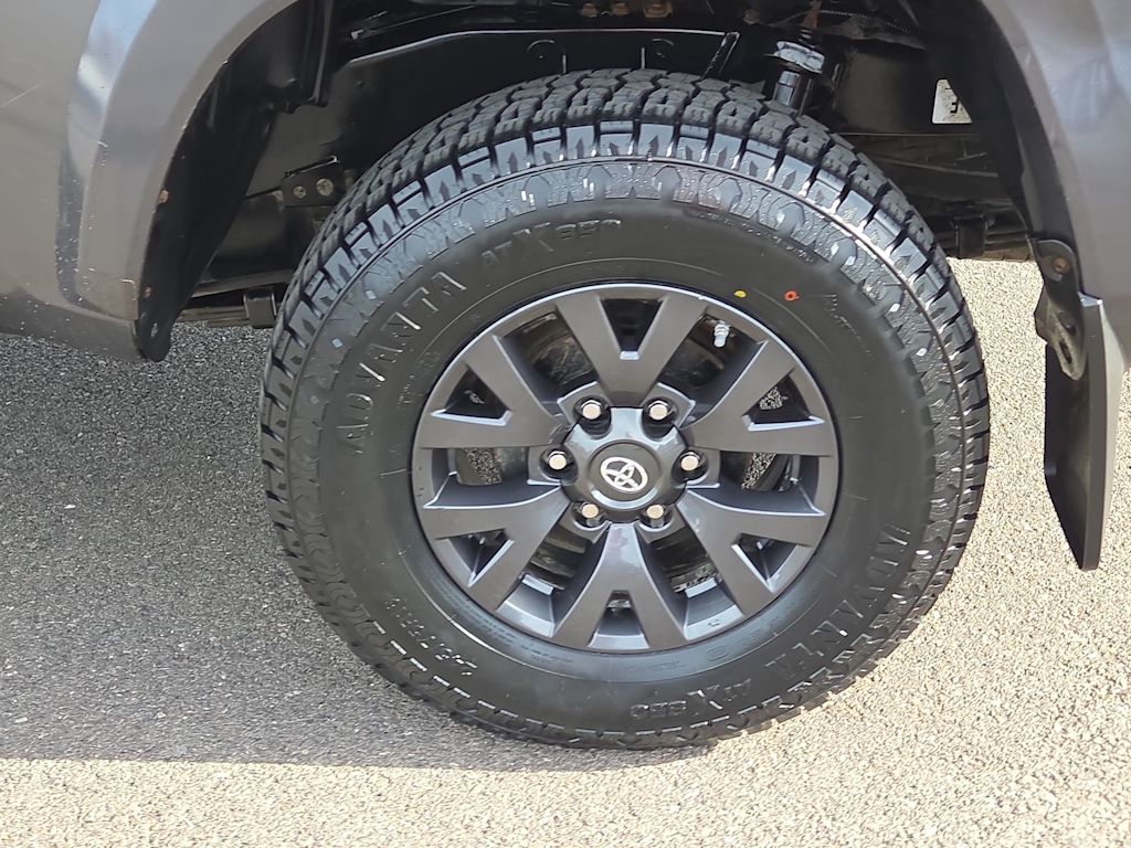 Thumbnail: 2020 Toyota Tacoma - 8