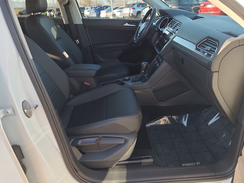 Thumbnail: 2019 Volkswagen Tiguan - 11