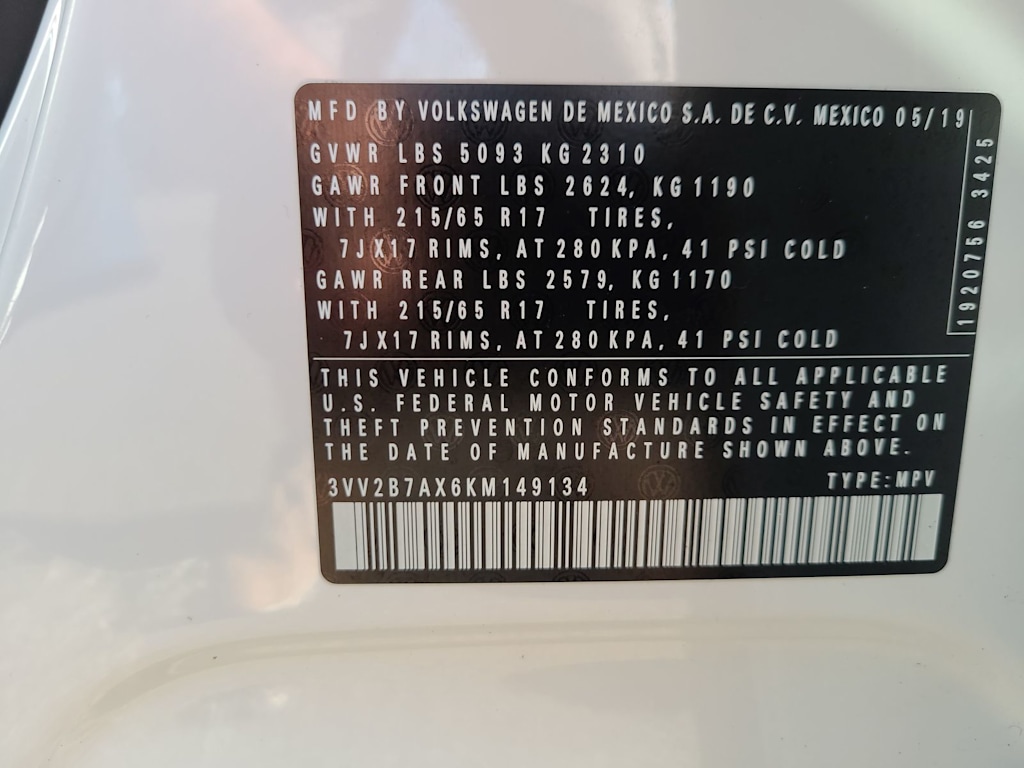 Thumbnail: 2019 Volkswagen Tiguan - 18