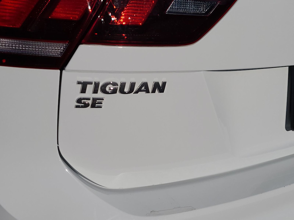 Thumbnail: 2019 Volkswagen Tiguan - 7