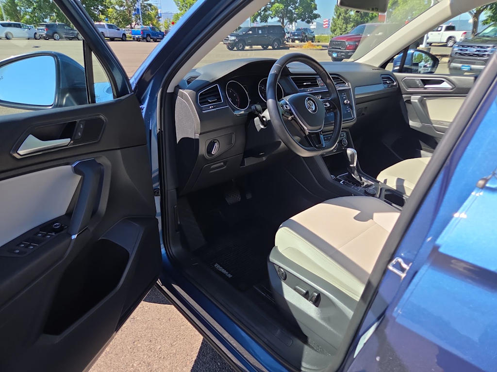 Thumbnail: 2018 Volkswagen Tiguan - 2