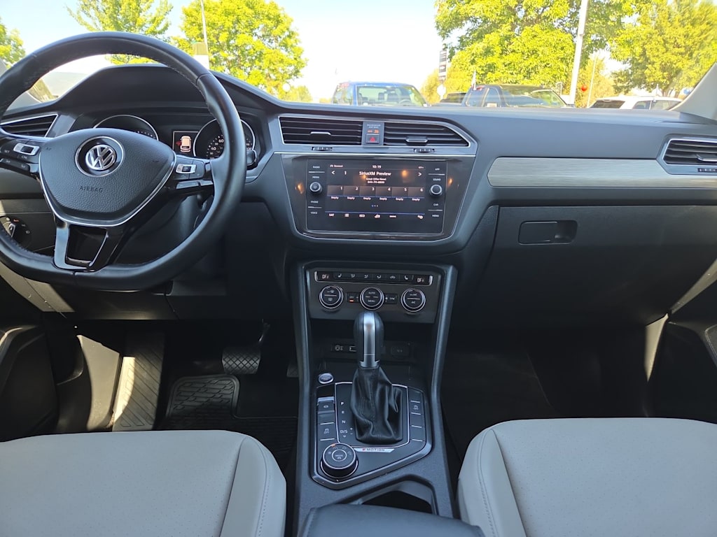 Thumbnail: 2018 Volkswagen Tiguan - 10