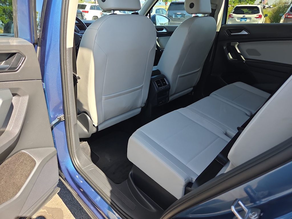 Thumbnail: 2018 Volkswagen Tiguan - 13