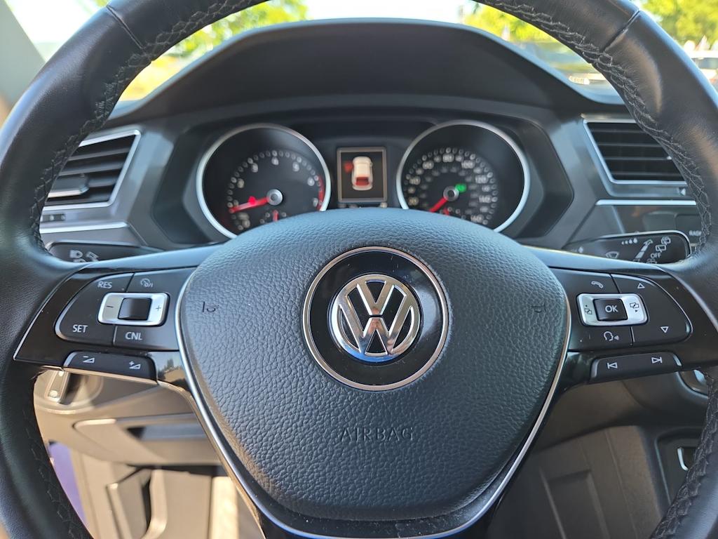 Thumbnail: 2018 Volkswagen Tiguan - 29