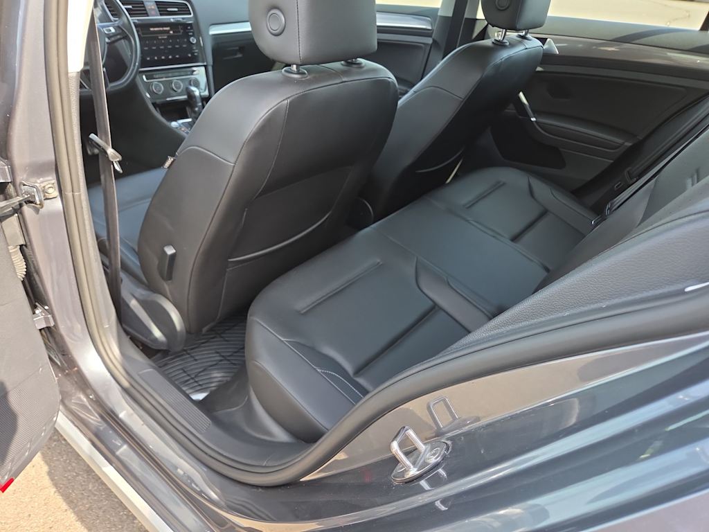 Thumbnail: 2019 Volkswagen Golf - 12