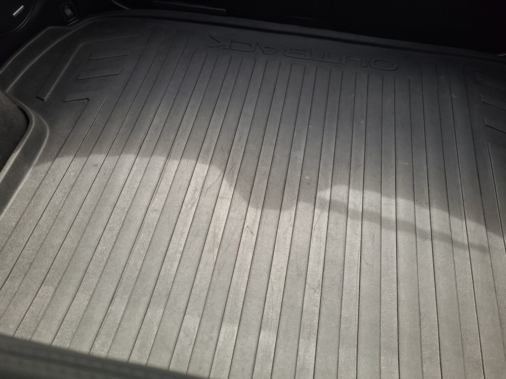 Thumbnail: 2017 Subaru Outback - 17