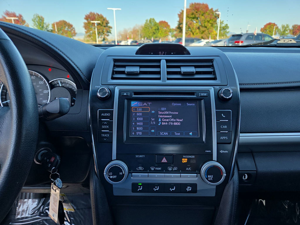 Thumbnail: 2013 Toyota Camry - 12