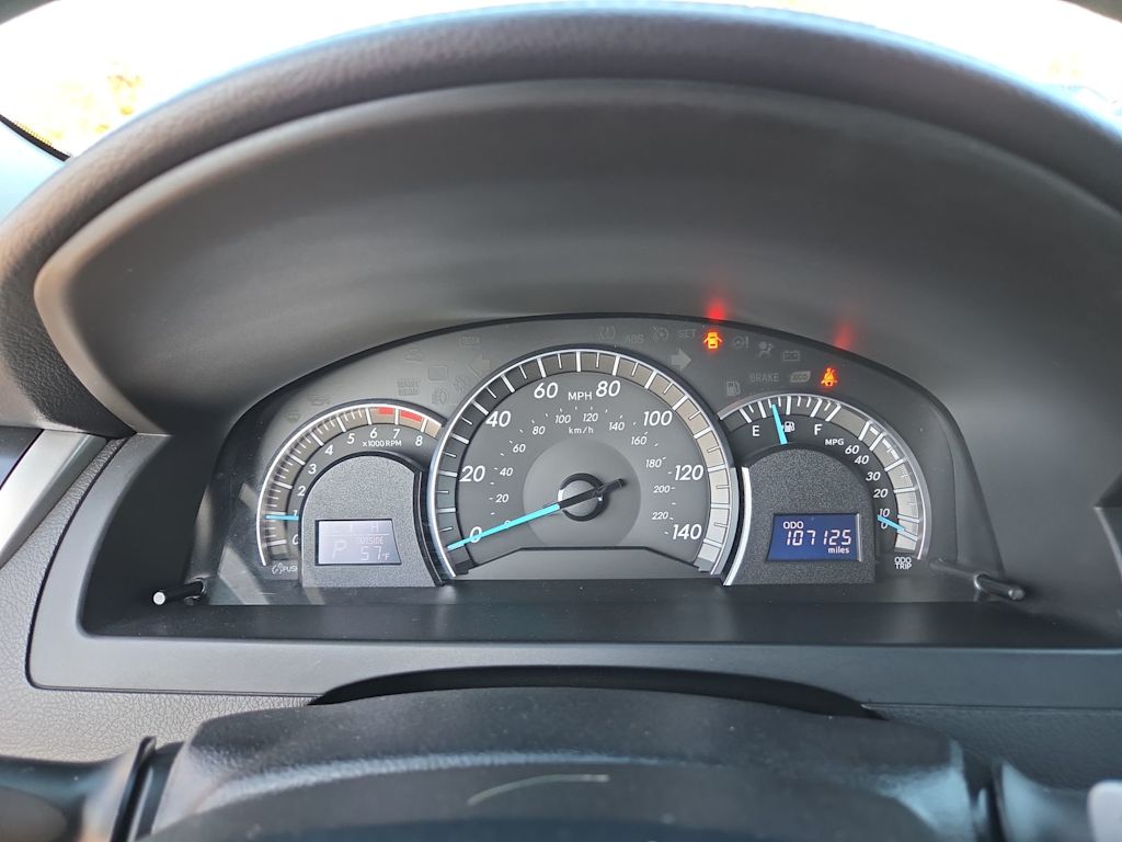 Thumbnail: 2013 Toyota Camry - 14