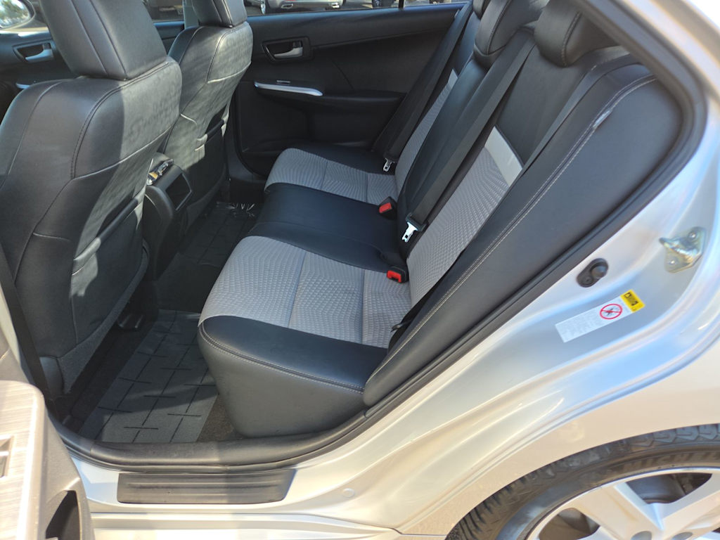 Thumbnail: 2013 Toyota Camry - 28