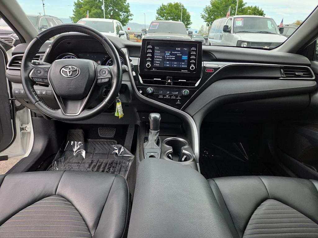 Thumbnail: 2021 Toyota Camry - 10