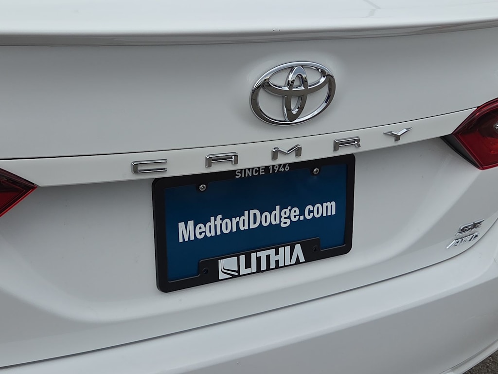 Thumbnail: 2021 Toyota Camry - 7