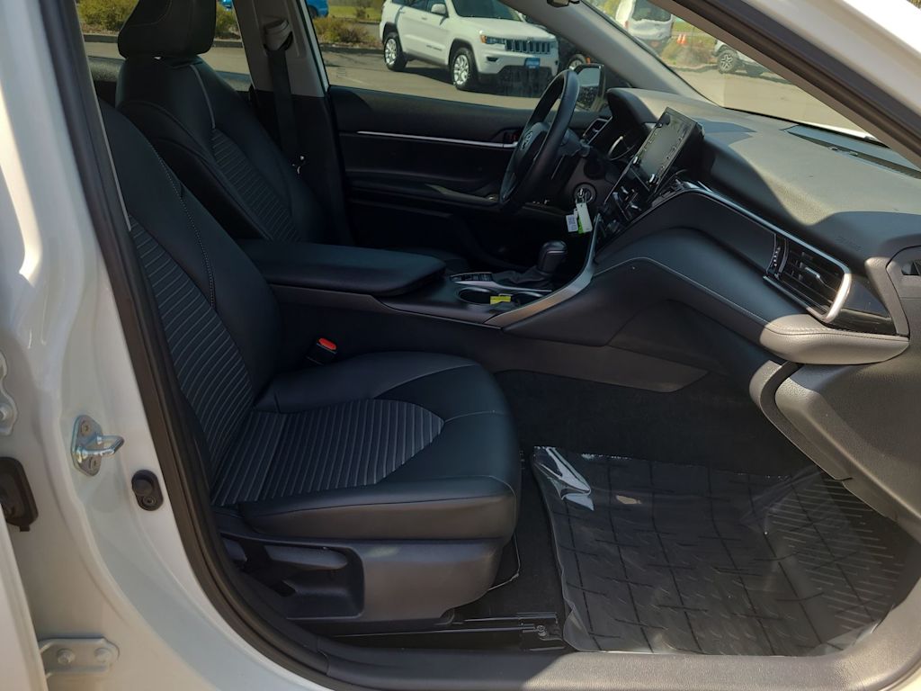 2023 Toyota Camry SE 12
