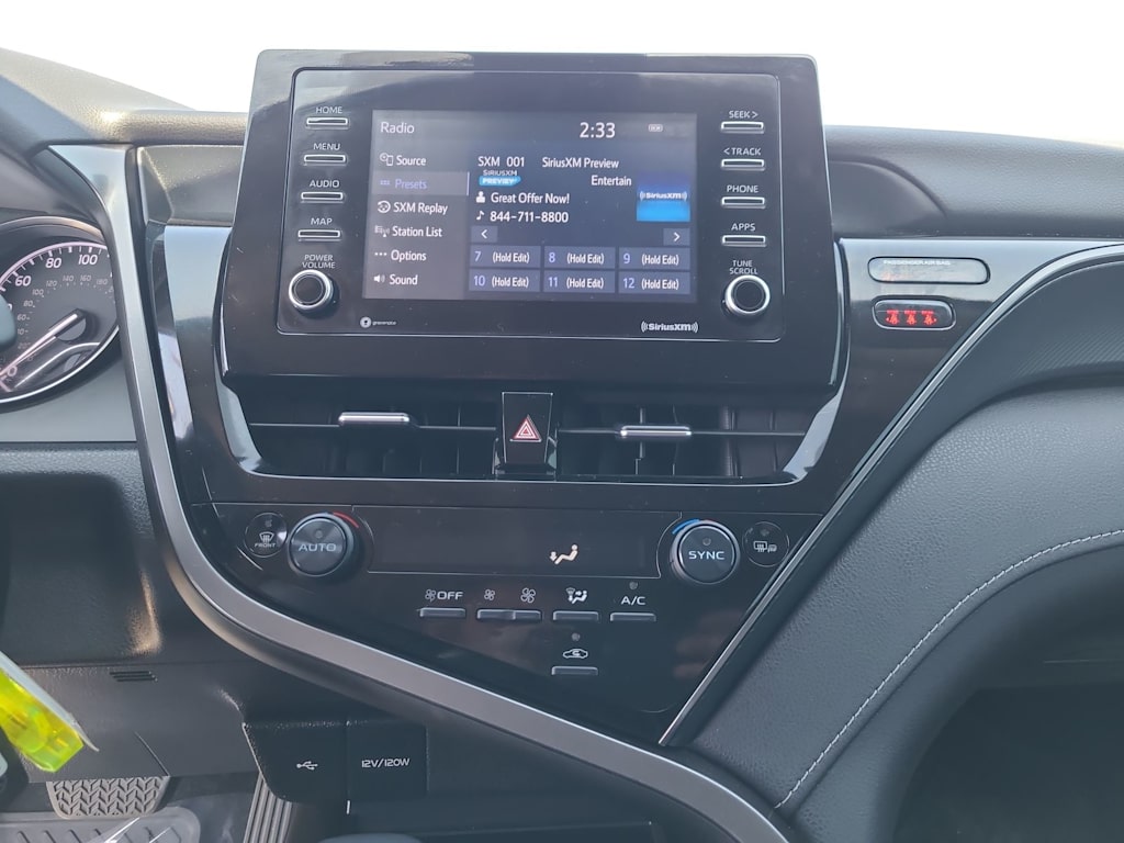 2023 Toyota Camry SE 14