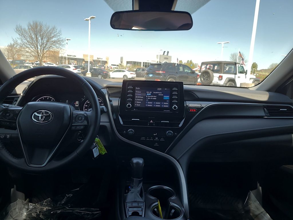 2023 Toyota Camry SE 10