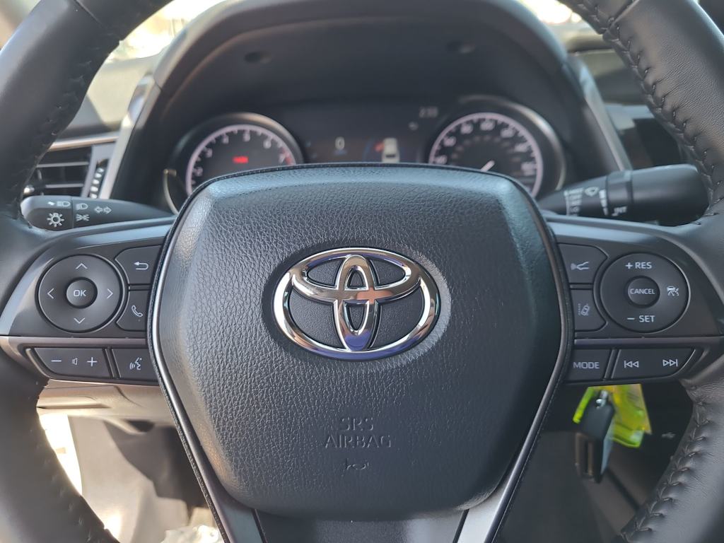 2023 Toyota Camry SE 28