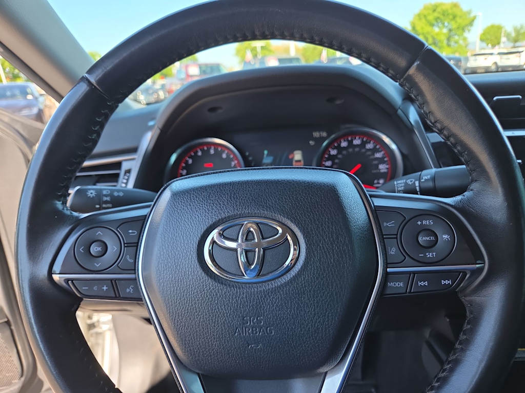Thumbnail: 2020 Toyota Camry - 28