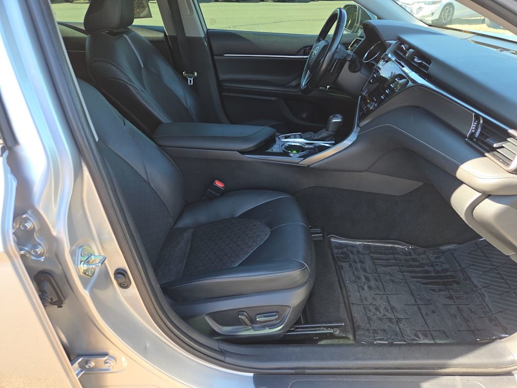 Thumbnail: 2020 Toyota Camry - 11