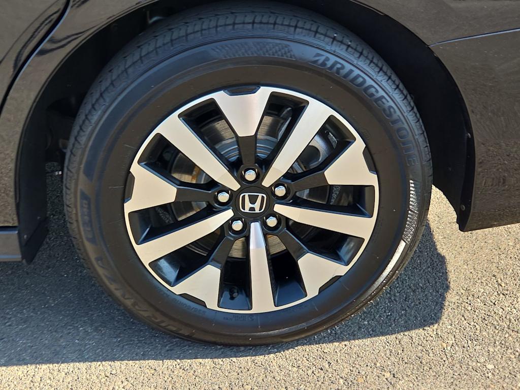 Thumbnail: 2025 Honda Odyssey - 8