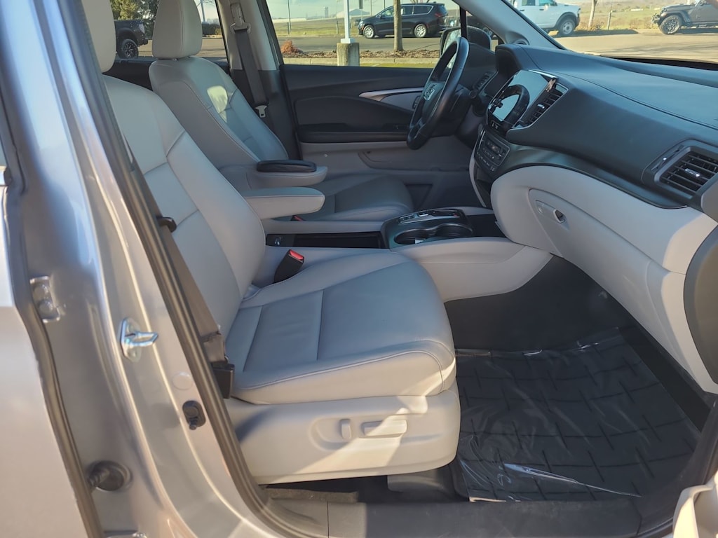 Thumbnail: 2022 Honda Pilot - 28