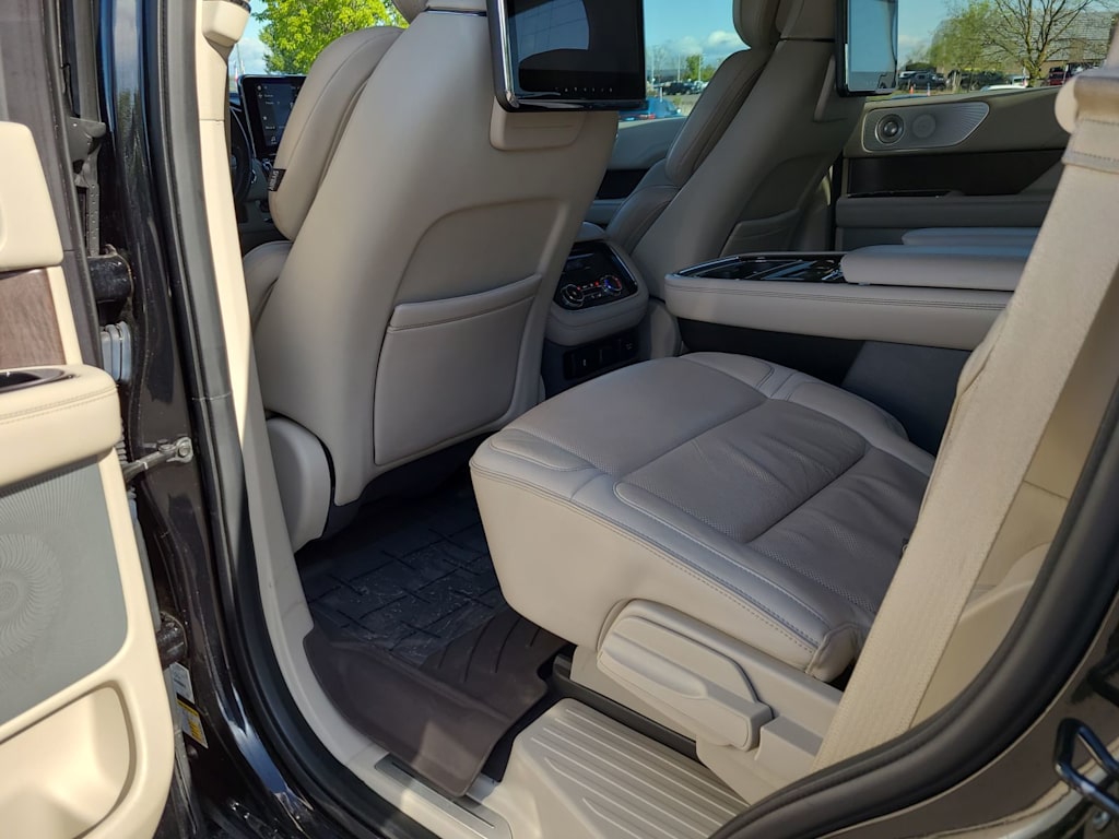 Thumbnail: 2018 Lincoln Navigator - 11