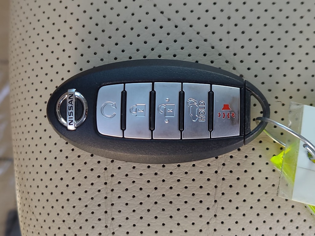 Thumbnail: 2015 Nissan Murano - 17