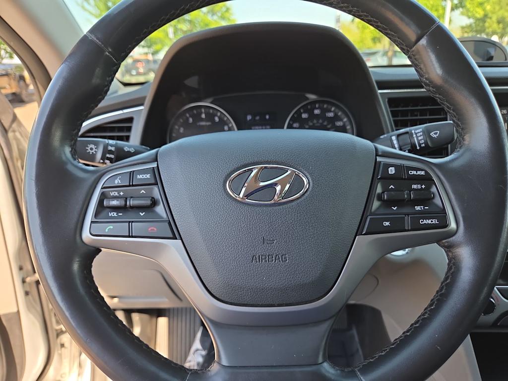 Thumbnail: 2017 Hyundai Elantra - 13