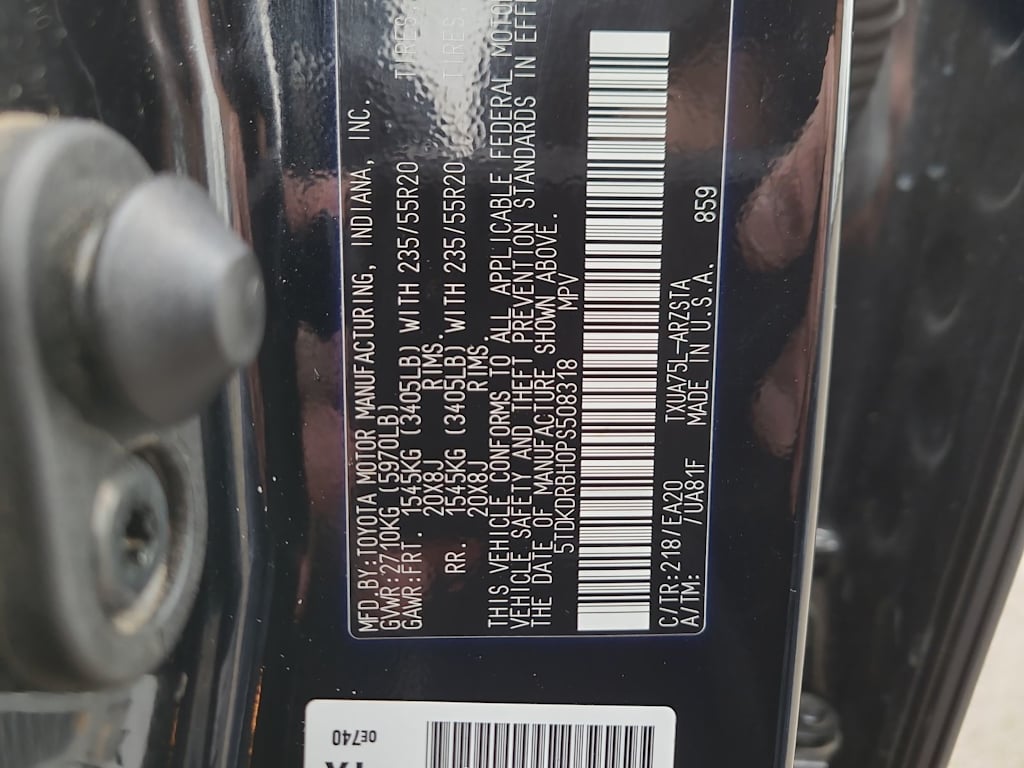 Thumbnail: 2023 Toyota Highlander - 19