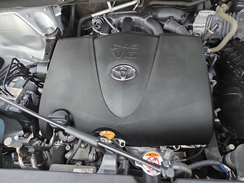 Thumbnail: 2018 Toyota Highlander - 9