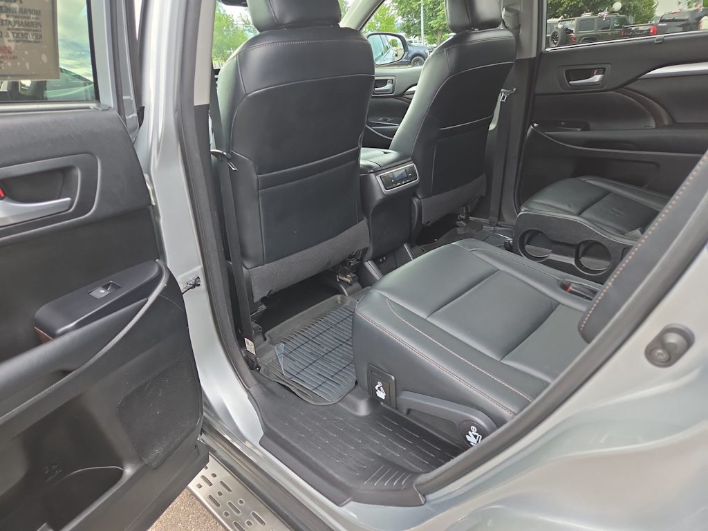 Thumbnail: 2018 Toyota Highlander - 13