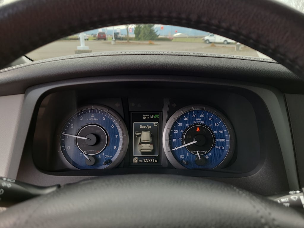 Thumbnail: 2020 Toyota Sienna - 14