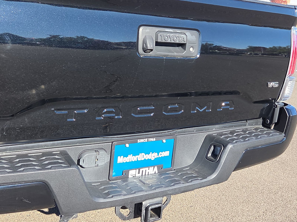 Thumbnail: 2021 Toyota Tacoma - 7