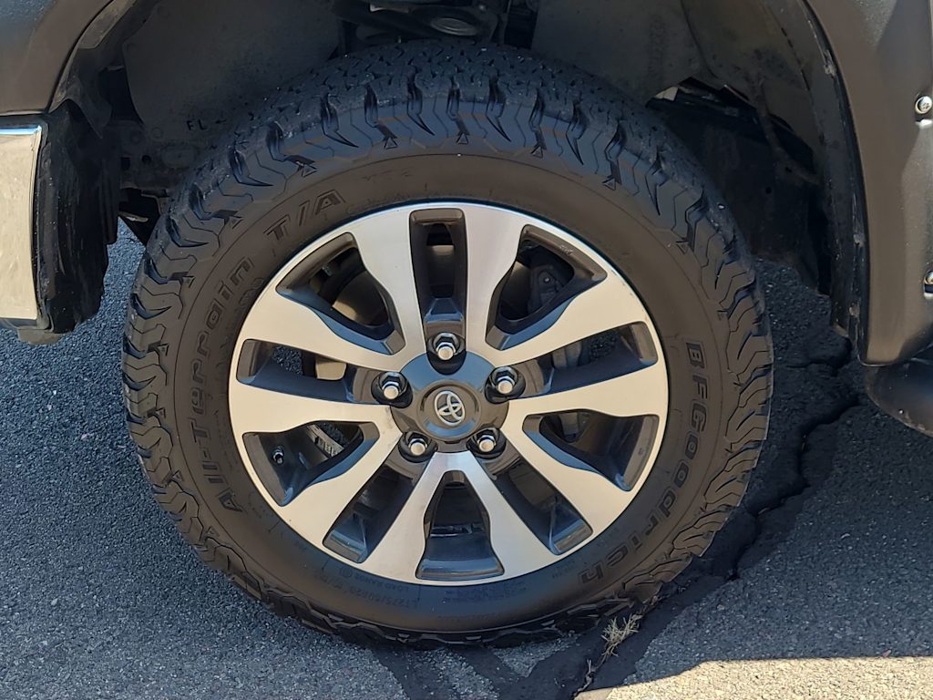 2019 Toyota Tundra Limited 8