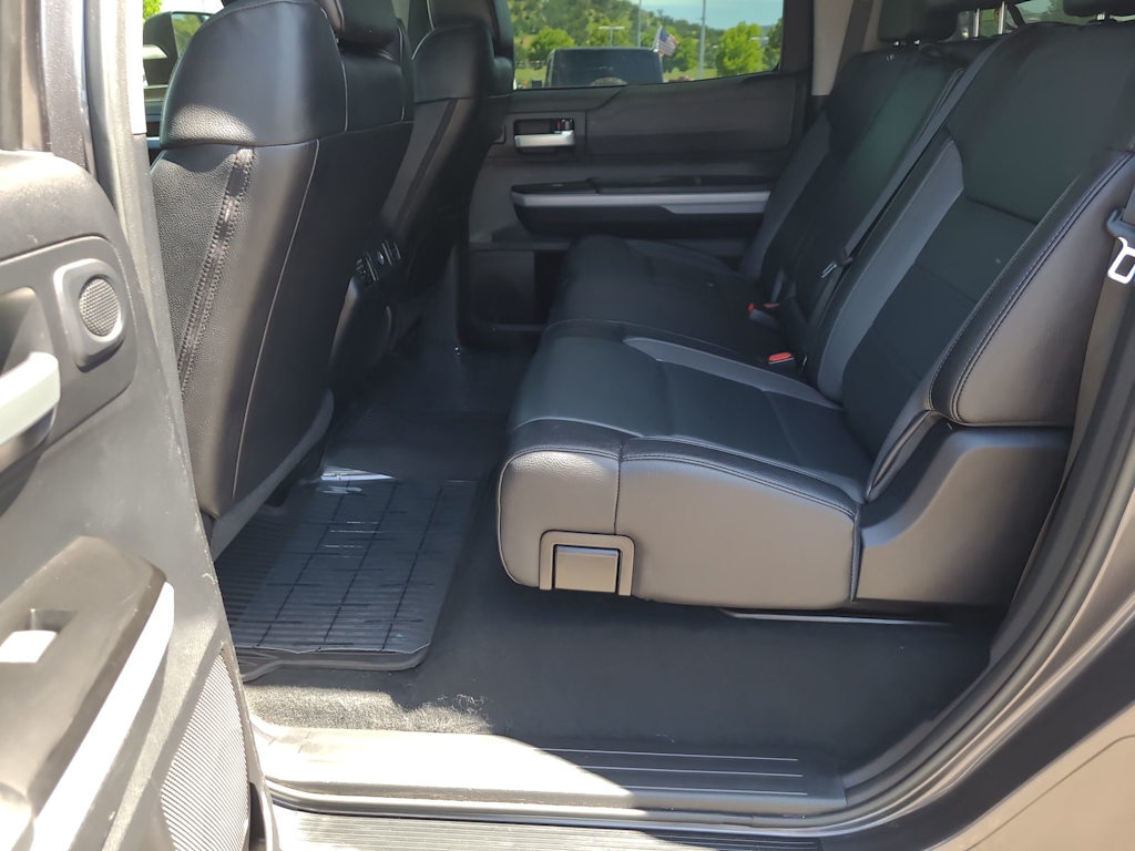 2019 Toyota Tundra Limited 28