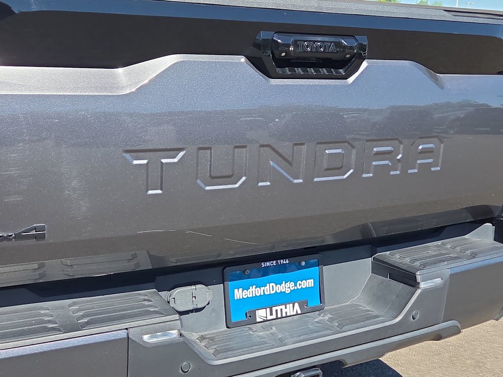 Thumbnail: 2023 Toyota Tundra - 7
