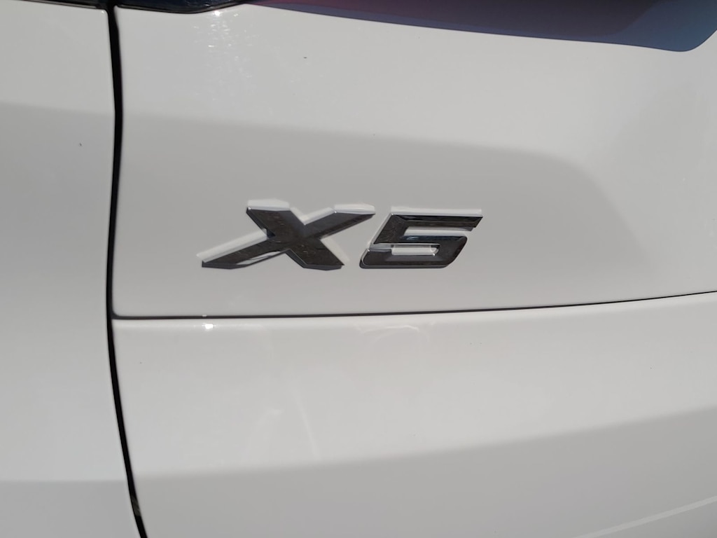 2025 BMW X5 xDrive50e 7