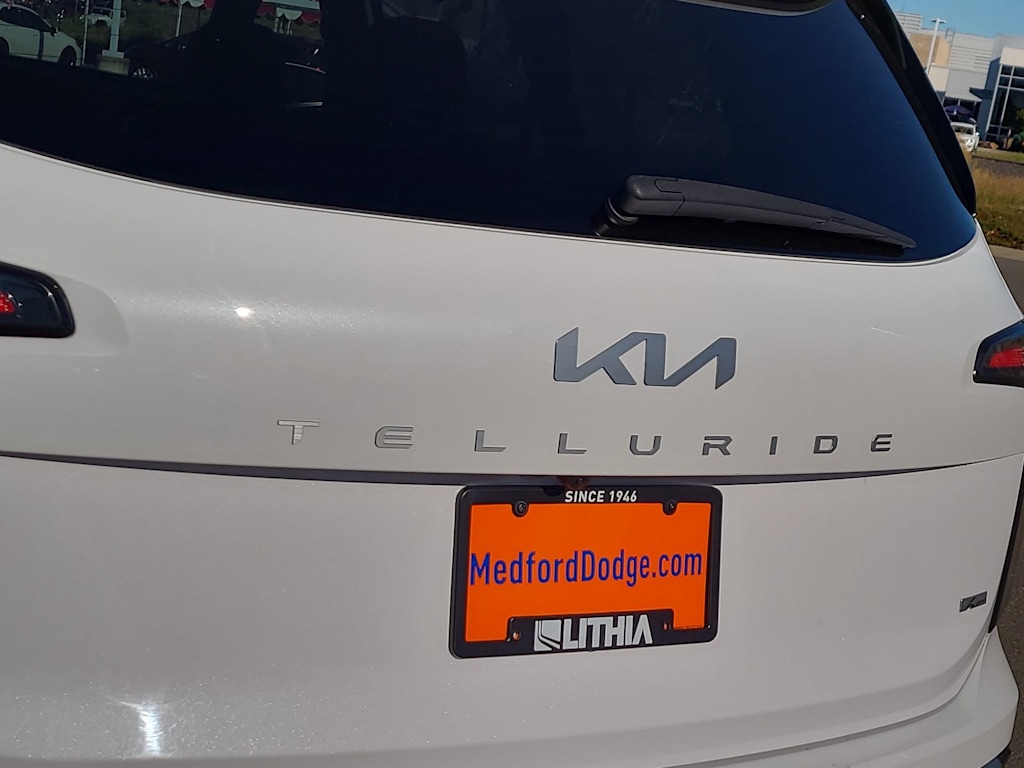 Thumbnail: 2023 Kia Telluride - 7